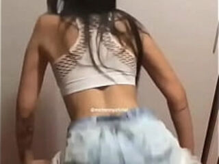 Gostosa dan&ccedil_ando funk