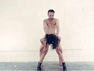 Construction Work Turns into a Fuck Session for Male and Female Workers