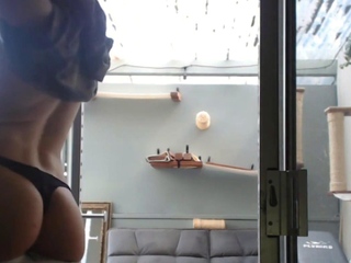 Amateur Big Titted Brunette Get Fucked On The Couch