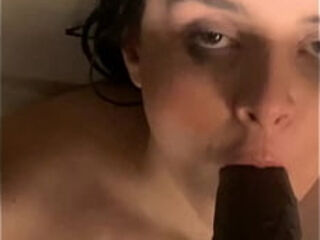 Leda Lotharia horny stepdad fucks her face while she&rsquo_s taking a bath