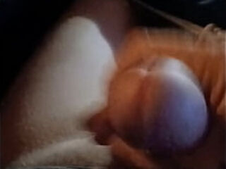 Busting a quick nut up close