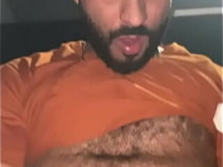 No Banheiro do Boate com o Pauzudo. parte 3