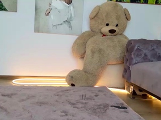 Solo booty assed babe ass toying masturbation in hi def