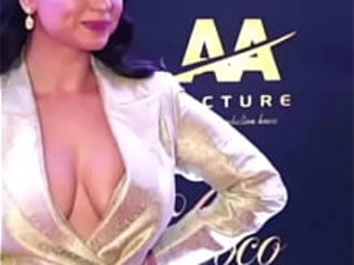 Soundarya sharma hot cleavage