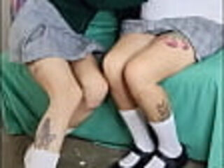 Regresando de la escuela (Piedra, papel o TIJEREAR?)