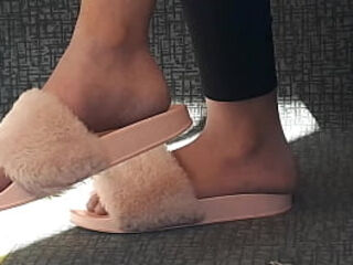 Candid Shoeplay of Good Looking Brunnete in Pink Slides on Train