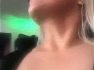 Amiga me manda videos