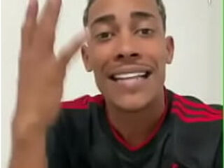 MC POZE FUDENDO LOUCAMENTE O TECNICO MARCOS BRAZ