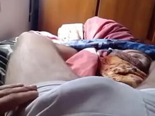 Hetero brincando com o tamanho da rola