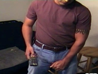 Muscled str8 stud got blowjob by gay