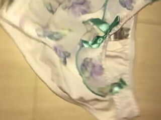 義理の娘のパンティ2