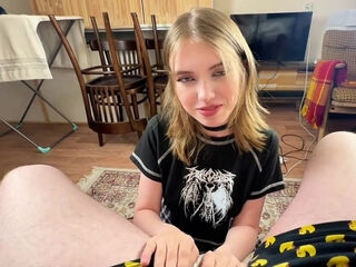 Goth Blonde Fixes Computer With Footjob Tease And Wet Pussy Pound