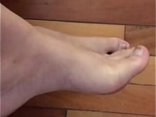 My ugly girls feet