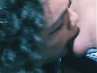 Novinho dotado gozo na garganta da Wanessa Silva