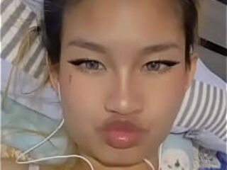 Delia Sugar - Cute Asian webcam model