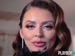 Huge boobs and bubble butt British MILF pornstar Sophie Dee solo