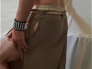 Amateur dances on webcam Max Shenanigans