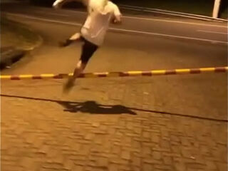 LUSKA FODENDO COM O IPHONE ROSINHA