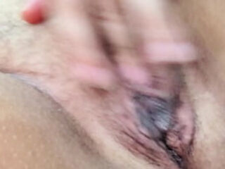 Acordei com tez&atilde_o de &eacute_gua !!! Voc&ecirc_ vem foder meu bucet&atilde_o