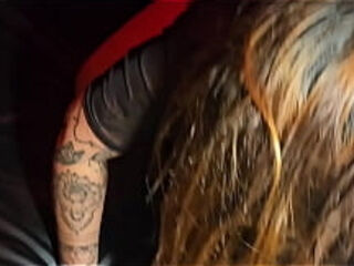 &Eacute_ isso que acontece quando duas mulheres casadas saem sem os maridos, a gente n&atilde_o ia da pra ningu&eacute_m, mas eles nos con